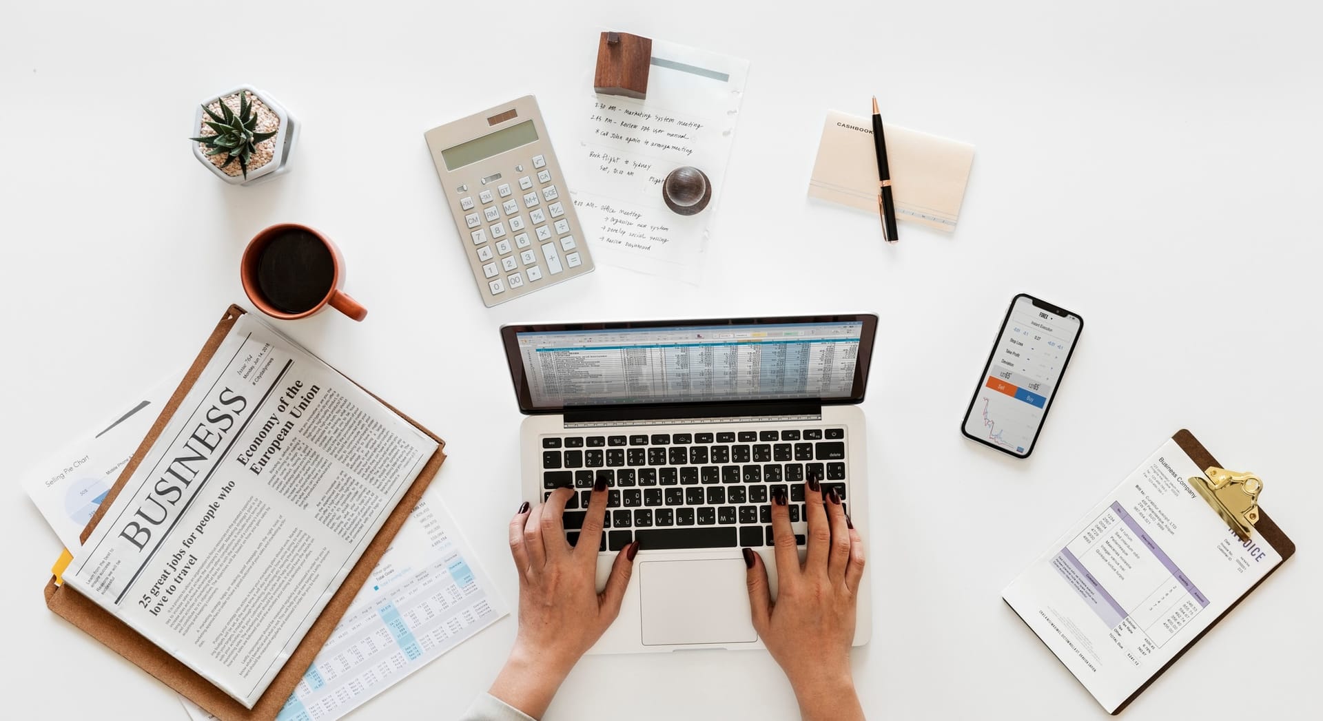 Financial analysis data room